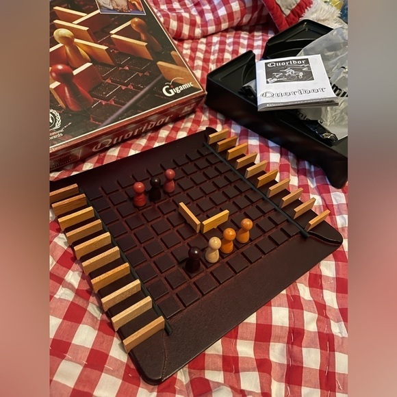 Gigamic 1997 Quoridor Wooden Board Game Original 2-4 players - Extra Pieces - Picture 1 of 15